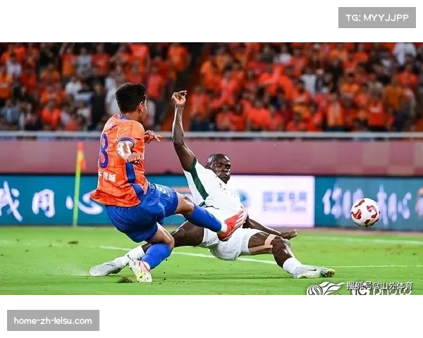 国安惨败引球迷怒批丢人现眼社媒沦陷呼声高涨让位泰山再战尊严