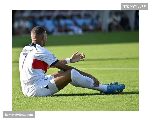 克莱蒙替补门将肩部不适 年轻守门员训练中肩关节轻微扭伤需观察